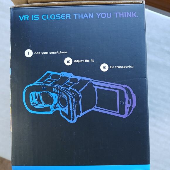 iLive Virtual Reality Glasses IVR37W for most smartphones 3.5"-6" screens - Picture 2 of 11